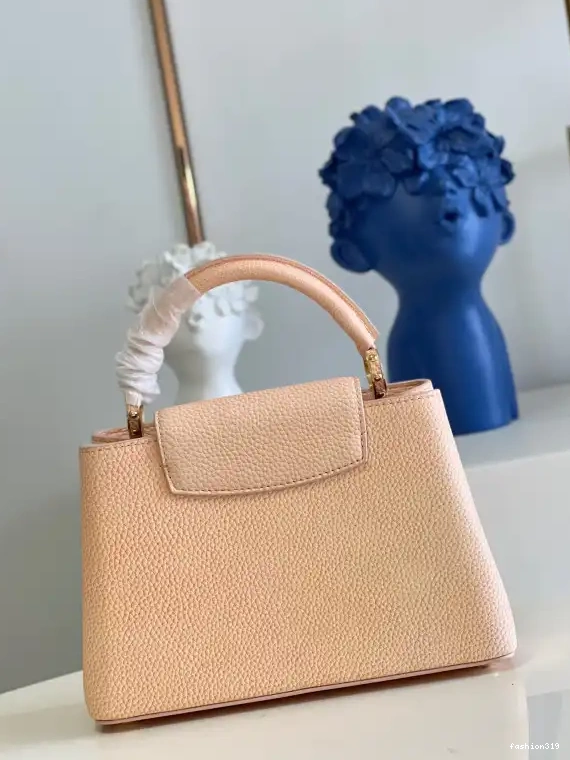 VUITTON LOUIS BB CAPUCINES 0325